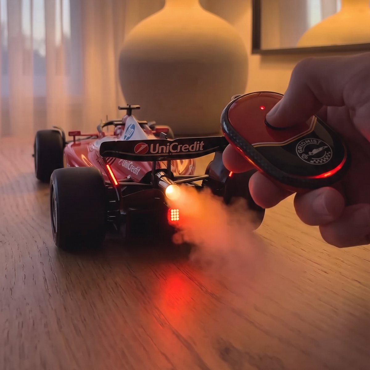 Switching it on with the GRIDMIST remote
